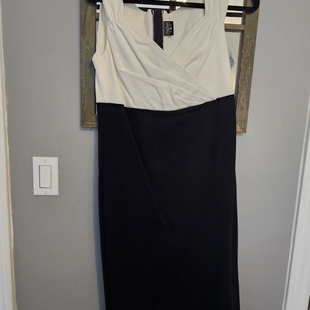 RockSteady Black and White Midi Dress